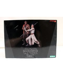 Star Wars Kotobukiya ArtFX+ Rey & Finn Two Pack The Force Awakens 1/10 Scale