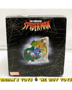The Amazing Spider-Man vs The Vulture Diorama Statue Figurine Hamilton (Mint)