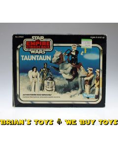 Vintage Kenner Star Wars Beasts Boxed TaunTaun (Solid Belly) C7.5 With C7 Box
