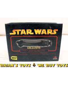 Star Wars Master Replicas ROTS Best Buy Darth Sidious .45 Scale Replica Lightsaber Gold