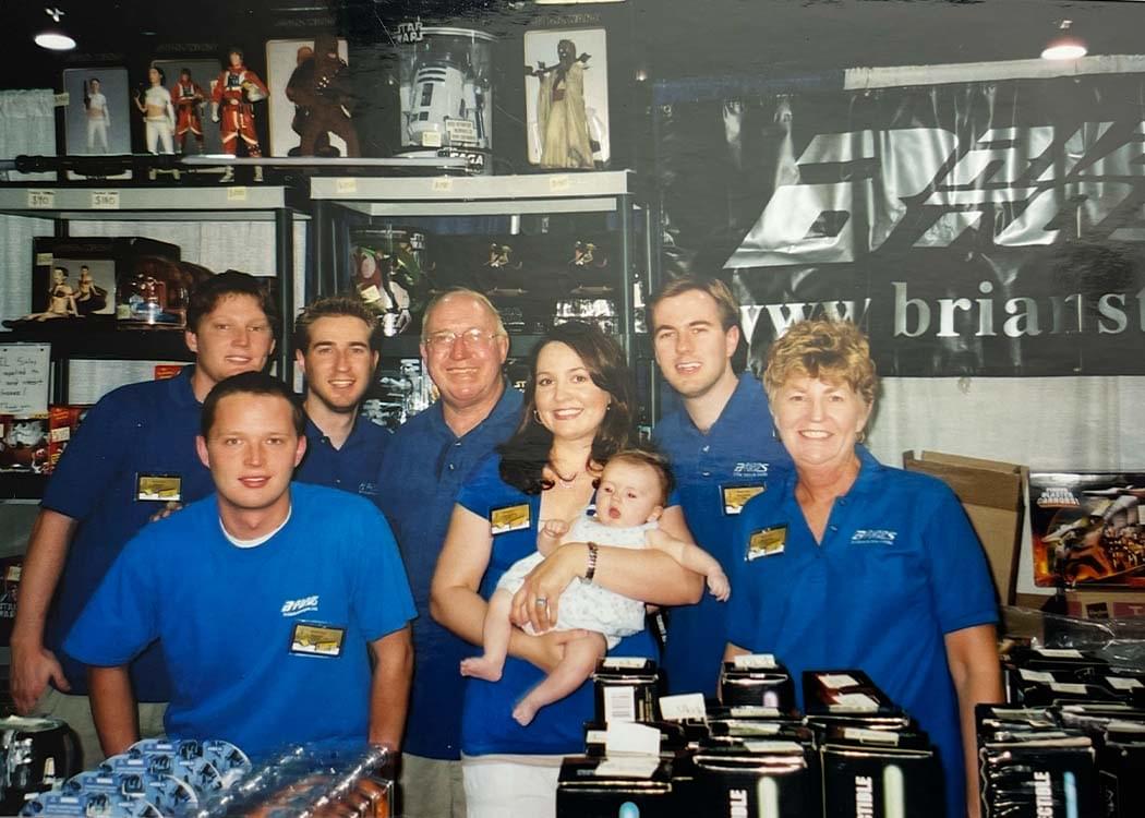 Wizard World Chicago 2007 - Abe and Nate Pattee, Joe, Norm, Carina, Sonja (baby) Brian, and Betsy Semling